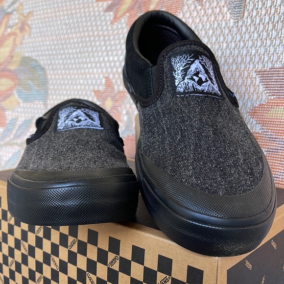 Vans Men’s Bmx Slip-On
Fast And Loose Black
VN0005V1BLA
Sneakers - Picture 7 of 16